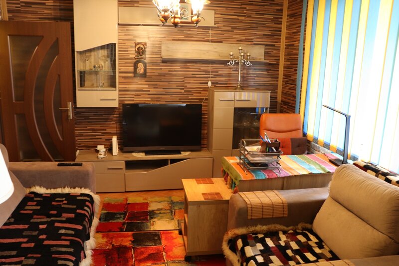 Brancoveanu, garsoniera 34 mp, gata de locuit, parter.